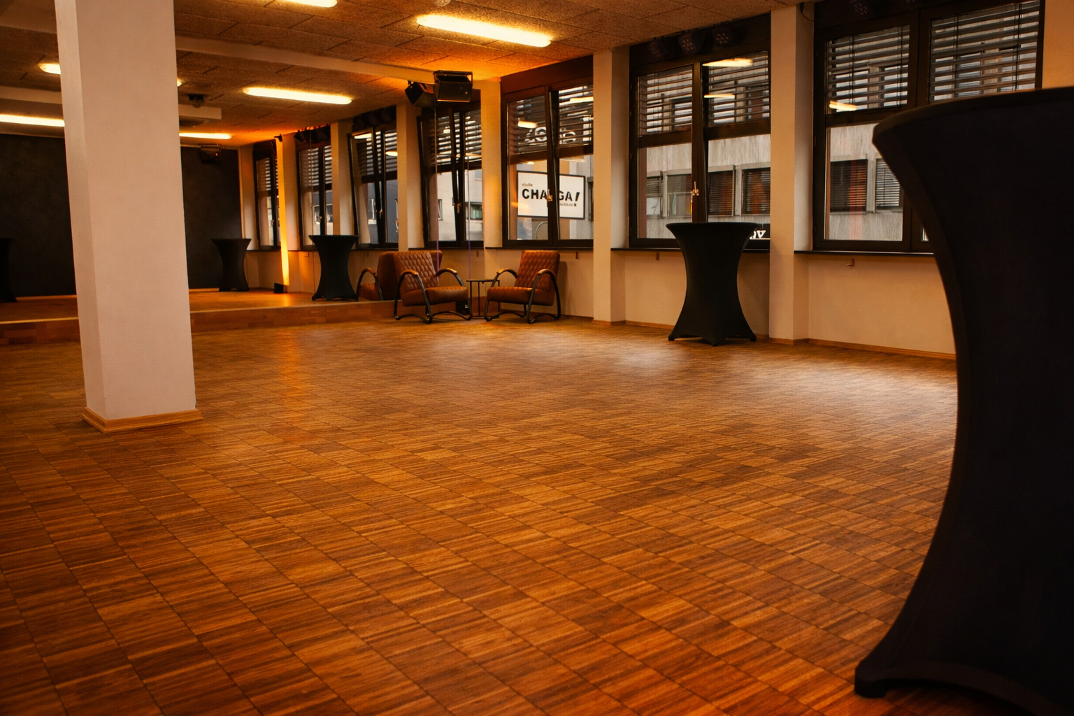 CHANGA Eventlocation Koblenz – Raum A mit Atmosphäre-Beleuchtung